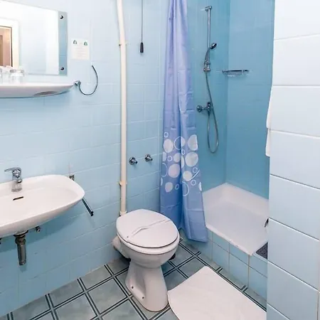 Zagreb Hotel 2*